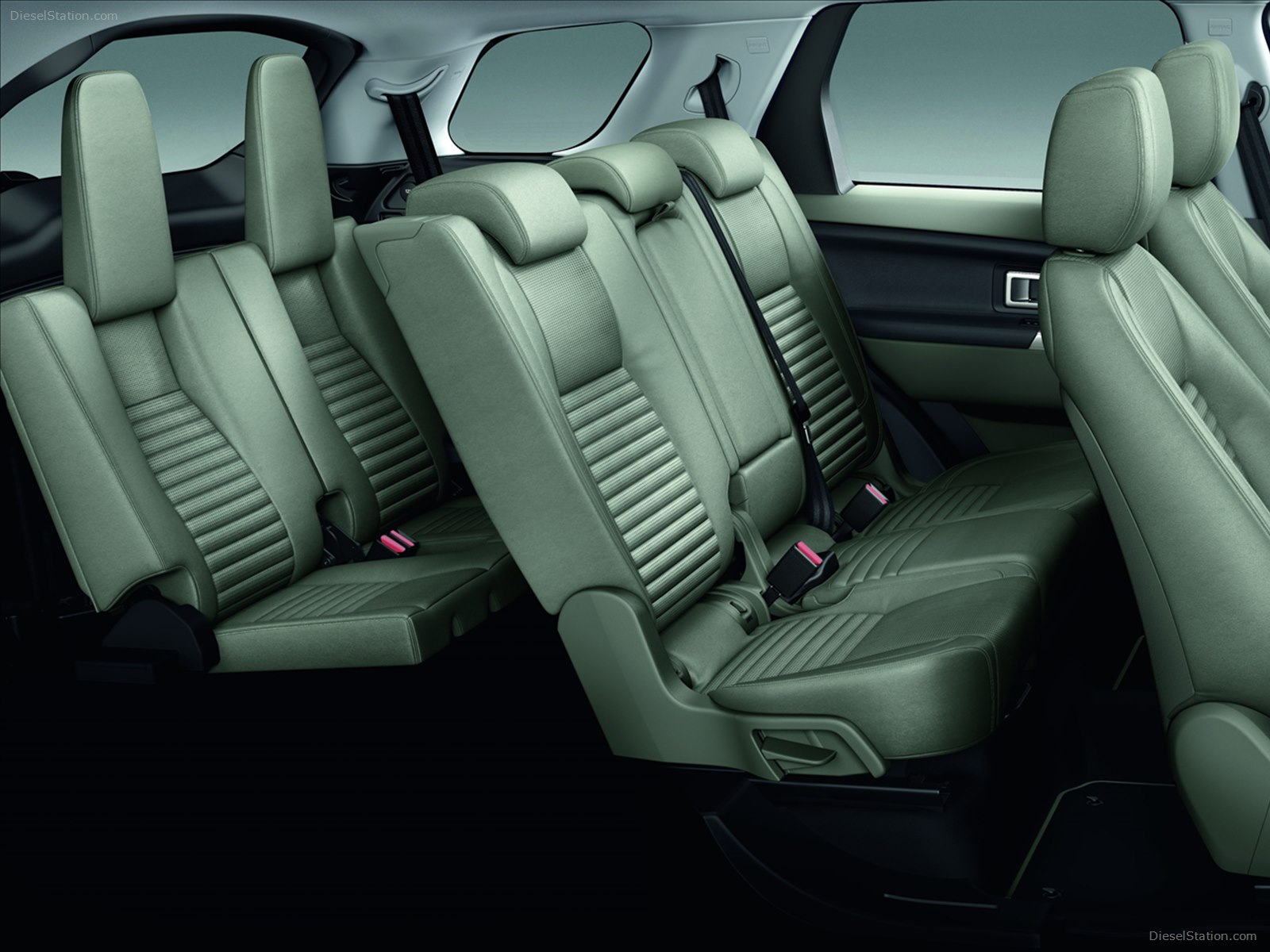 Land Rover Discovery Sport 2015